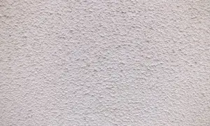 Baranek na ścianie? Pozbądź się go! Gładkie ściany bez skuwania