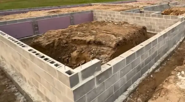 Wybór betonu na fundamenty: B20 czy B25? Uniknij błędów!
